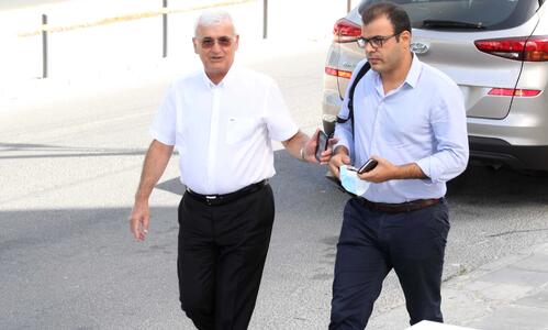 Παπαχαραλάμπους: «Άμυαλες ανακοινώσεις από την Επιτροπή...» thumb