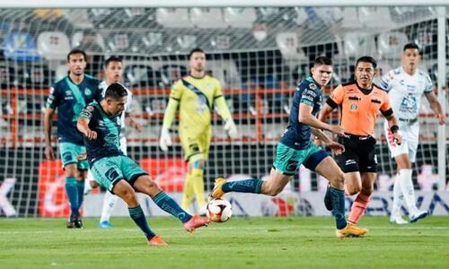 Από το σπίτι του: Μεξικανός σκόραρε από τα 80 μέτρα! (video) thumb