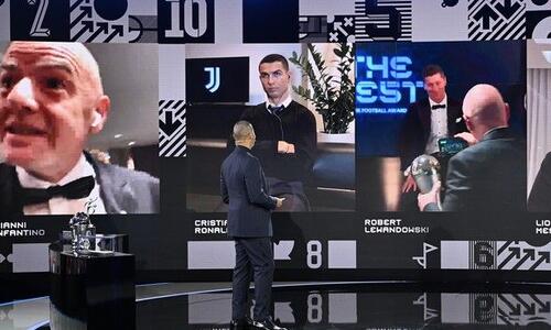 FIFA: Χαμός στα social media με τον εκνευρισμένο Ρονάλντο thumb