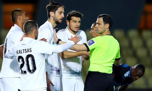 Ο Τσίκινης για τις αμφισβητούμενες φάσεις των δύο ντέρμπι! thumb