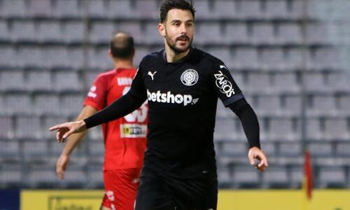 Περίπτωση... Ασάντε: Ο Σαρδινέρο διαπρέπει στον ΟΦΗ ως «9άρι»! thumb