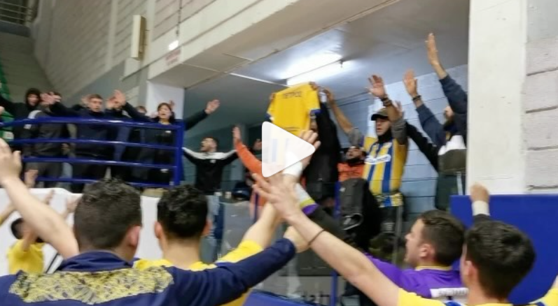 Συγκλονιστική στιγμή μετά το ΑΠΟΕΛ-Ομόνοια! (Βίντεο) thumb