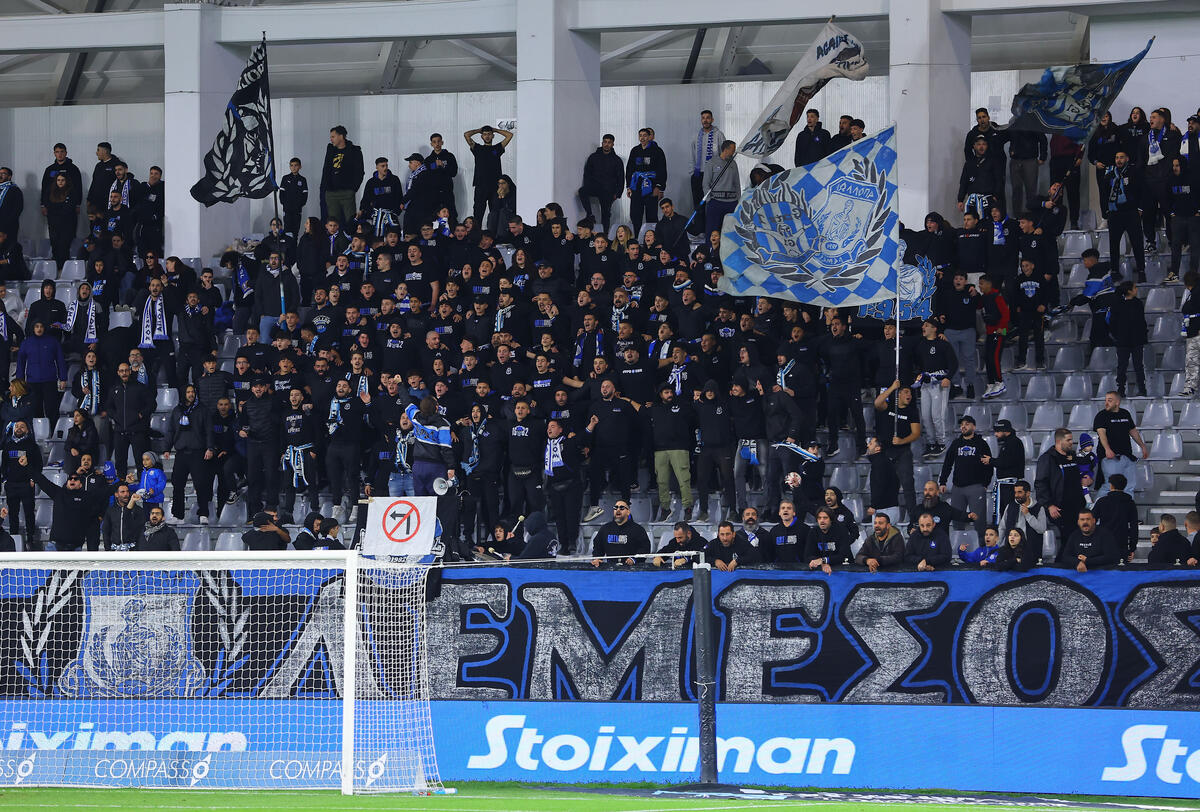 «Κόκκινο» από αστυνομία για παρουσία οπαδών του Απόλλωνα στην Περιστερώνα thumb