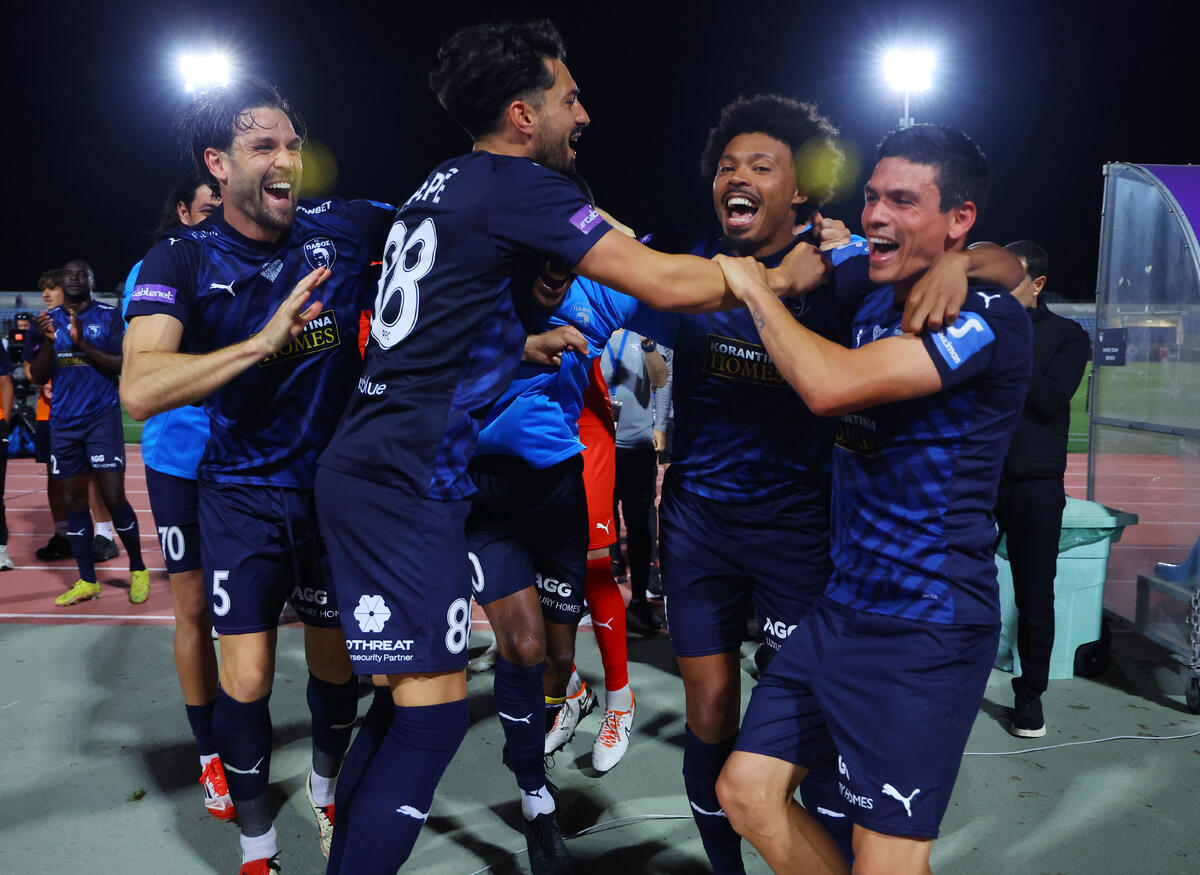 Τα ξέφρενα πανηγύρια της Πάφου FC μετά το τέλος! (ΦΩΤΟΣ) thumb