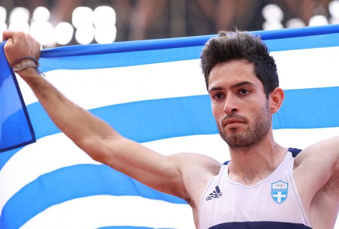Ανατριχιαστική κίνηση Τεντόγλου: Έτσι στηρίζει τα σεισμόπληκτα παιδιά! thumb