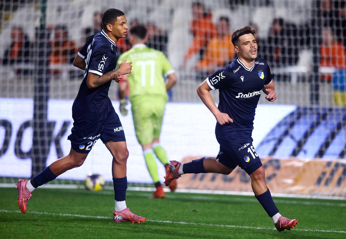 ΑΠΟΕΛ - ΑΠΕΑ 1-0: Έκανε τη δουλειά με σκόρερ τον Τομάς thumb