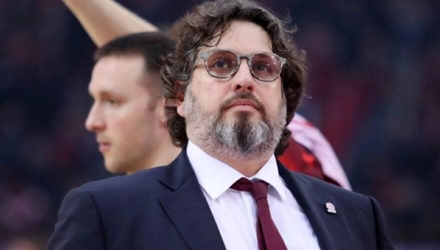 Τρινκιέρι για Έβανς: «Μακάρι να μπορούσα να του δώσω το γόνατό μου» thumb