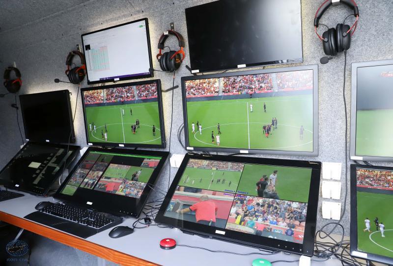 VAR: Οι περιπτώσεις που εξετάζονται σ' ένα ποδοσφαιρικό αγώνα thumb