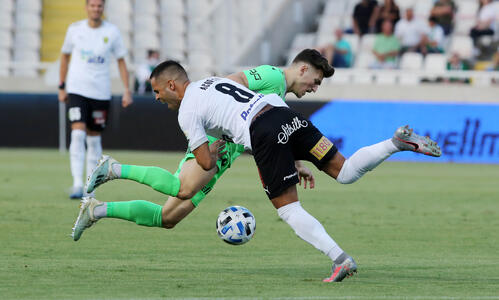 ΤΕΛΙΚΟ: Ομόνοια - ΑΕΚ 2-1 thumb