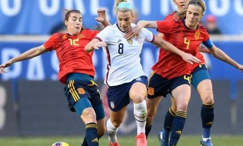 Άδεια μητρότας στις γυναίκες που ασχολούνται επαγγελματικά με το ποδόσφαιρο thumb