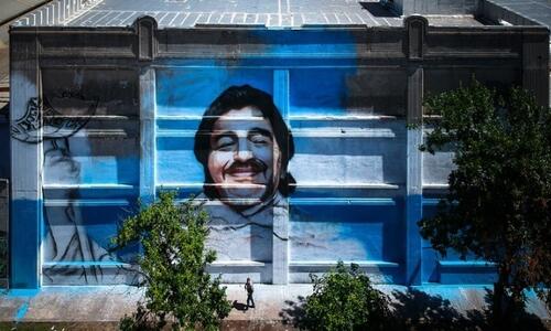 Απαγορεύεται η εμπορική χρήση της «επωνυμίας» Μαραντόνα thumb