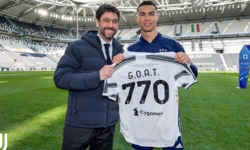 Η Γιουβέντους βράβευσε τον «GOAT» Ρονάλντο thumb