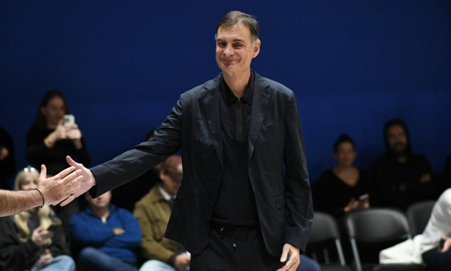 Μπαρτζώκας: «Ευθύνη όλων μας είναι να κερδίζει ο Ολυμπιακός» image