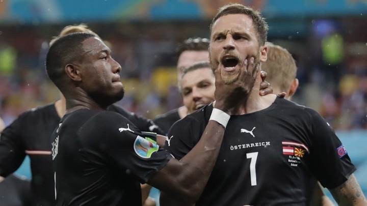 Η UEFA ξεκίνησε έρευνα για Αρναούτοβιτς thumb