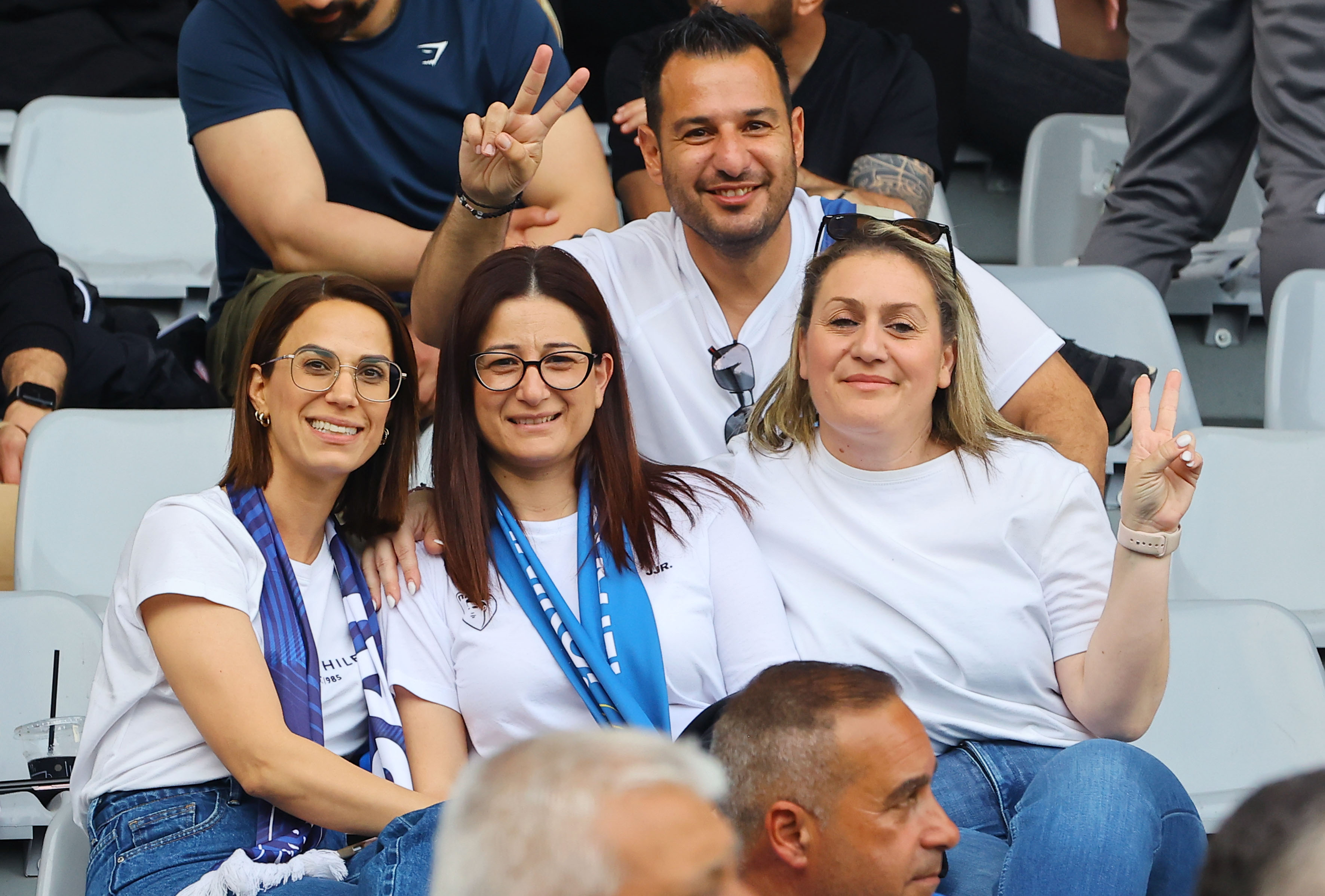 Ο κόσμος στο στάδιο «Αλφαμέγα» (ΦΩΤΟΣ) thumb